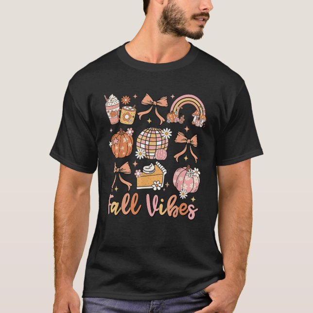 Camiseta Groovy Fall Vibes Coquette Arco Pumpkin Pie Café (Frente)