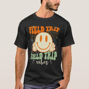 Camiseta Groovy Field Day 2023 Vibes Field Day Garoto Profe