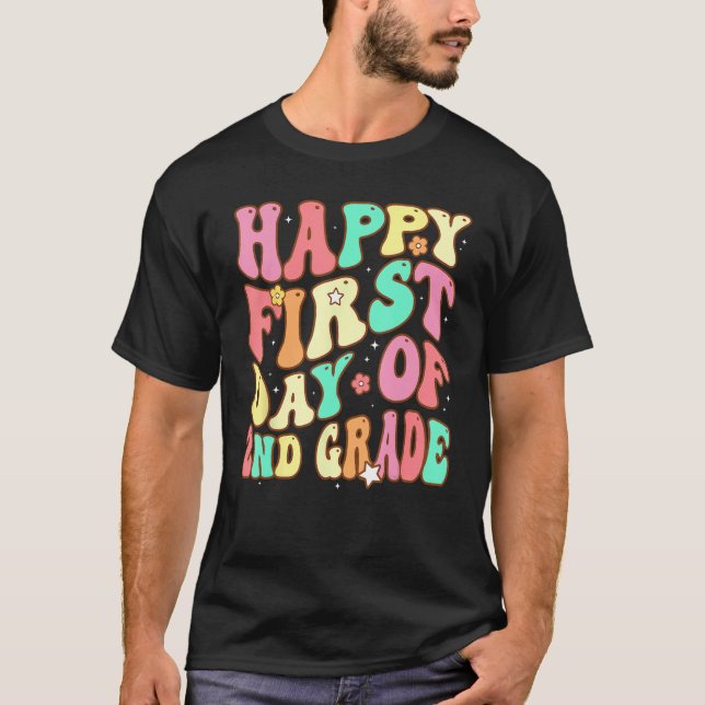 Camiseta Groovy Happy First Day of 2nd Grade Welcome Back t (Frente)