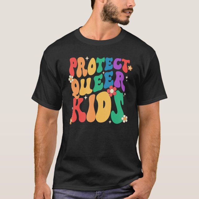Camiseta Groovy Heart Shape Protect Queer Kids LGBT Pride M (Frente)