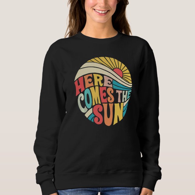 Camiseta Groovy Here Comes the Sun Vintage Retro (Frente)