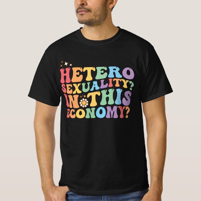 Camiseta Groovy Hetero Heterossexualidade Nesta Economia LG (Frente)