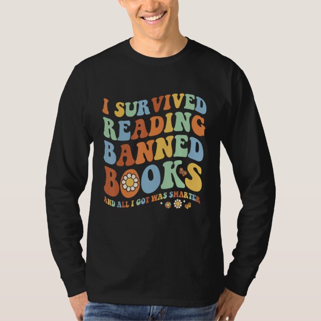 Camiseta Groovy I Survived Reading Banned Books Book  Booka (Frente)