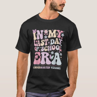 Camiseta Groovy na Minha Última Era de Jardim de Infância T