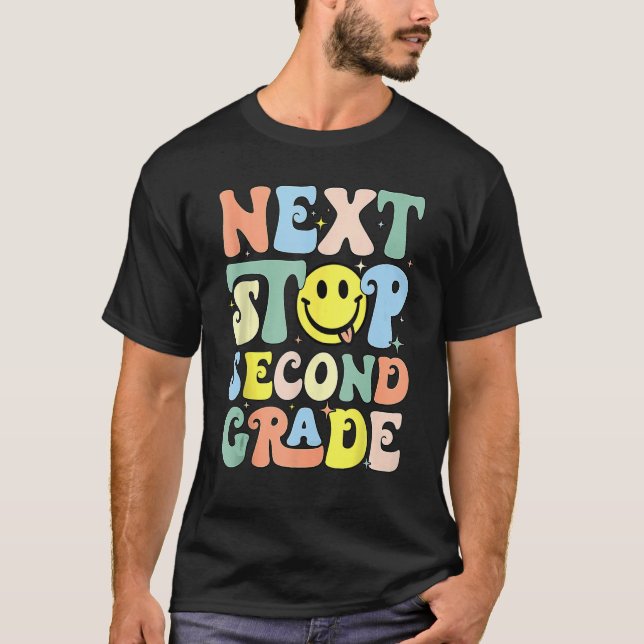 Camiseta Groovy Next Stop Second segundo Grade First Day Ba (Frente)