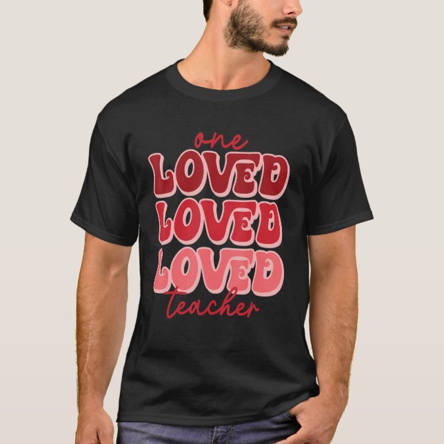 Camiseta Groovy One Loved Teacher 100 Days of School Valent (Frente)
