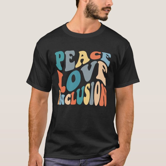 Camiseta Groovy Peace Love Inclusion SPED Squad Special Ed  (Frente)