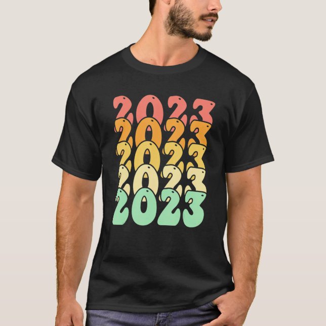 Camiseta Groovy Retro Feliz ano novo 2023 Ano Novo Pa (Frente)