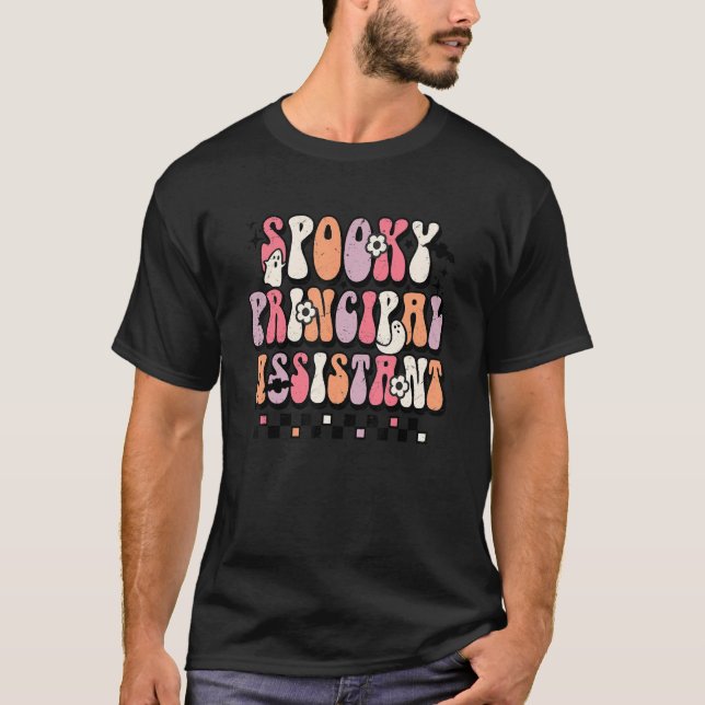Camiseta Groovy Spooky Diretor Assistant Floral Ghost Hal (Frente)