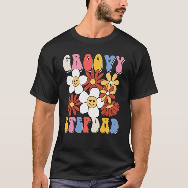 Camiseta Groovy Stepdad Fathers Day Retro 60s 70s 80s Famil (Frente)