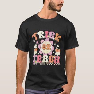 Camiseta Groovy Trick Or Teach Fantasma Professor Fantasia