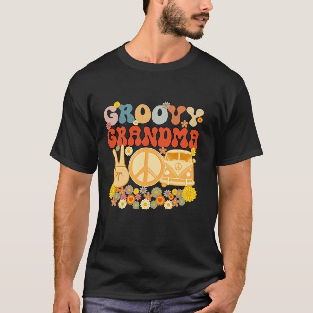 Camiseta Groovy Vovó Retrorando Chá de fraldas da Família C (Frente)