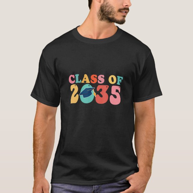 Camiseta Grow With Me Class Of 2035 Graduation Preschool (Frente)