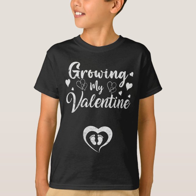 Camiseta Growing My Valentine Pregnancy New Mom Valentines  (Frente)