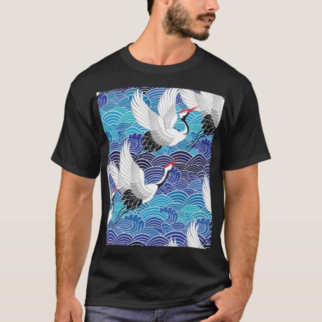 Camiseta Grua Japonesa: Padrão de Aves Ornamentados. (Frente)