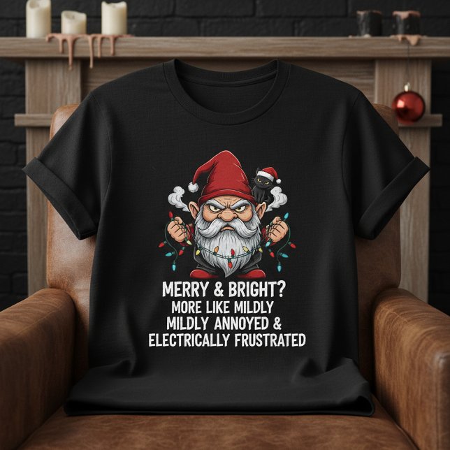 Camiseta Grumpy Christmas Gnome Tangled Lights Black Cat  (Criador carregado)