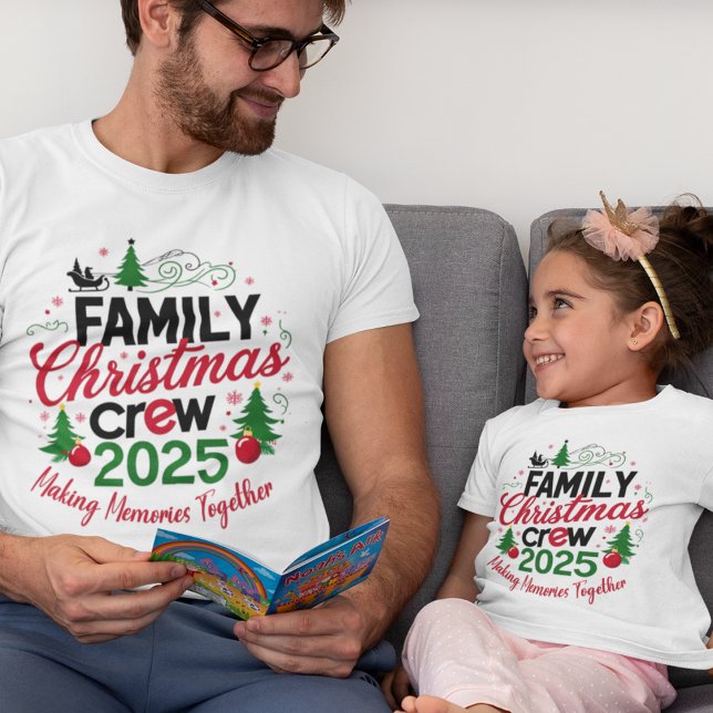 Camiseta Grupo de Combinação de Tripulações de Natal Famili (Criador carregado)