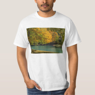 Camiseta Guarda-chuva de bordo sobre Dogwood Creek