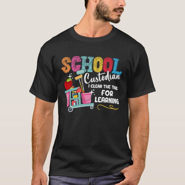 Camiseta Guardião Escolar Eu Limpo O Caminho Para Aprender  (Frente)