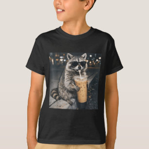 Camiseta Guaxinim bebendo café gelado meme engraçado de ani