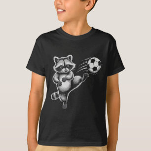 Camiseta Guaxinim chutando para ganhar o jogo engraçado de