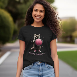 Camiseta Guaxinim Consciente do Câncer de Mama Feroz & Cora