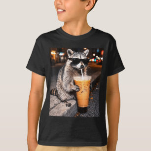 Camiseta Guaxinim engraçado bebendo café gelado meme de ani