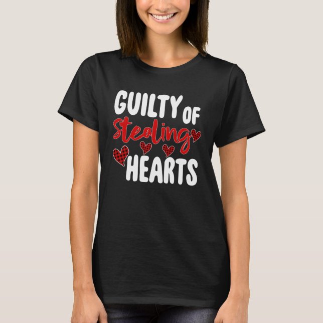 Camiseta Guilty Of Stealing Hearts   Valentine s Day (Frente)