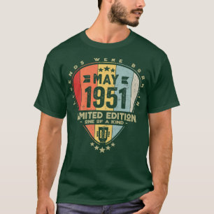 Camiseta Guitar PickLegends Foi Nascer Em Maio De 1951 Guit