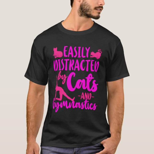 Camiseta Gymnastics Cat. Facilmente Distridido Por Gatos E  (Frente)