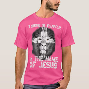 Camiseta Há Poder Em Nome De Jesus Lion Judah Chr