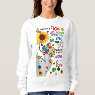 Camiseta Há Uma Criança Com Elefante Autismo Mãe Autismo Ch