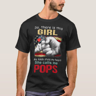Camiseta Há Uma Garota Que Roubou Meu Coração C