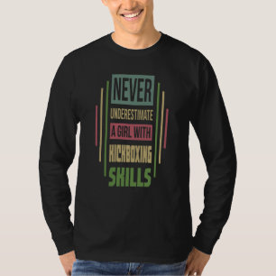 Camiseta Habilidades de Kickboxing Nunca Subestime Uma Garo