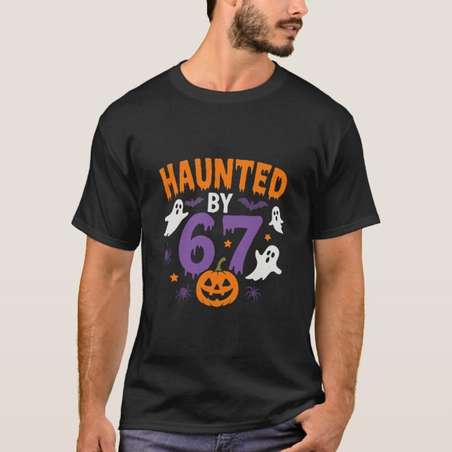 Camiseta Halloween Assombrado 67 Seis Sete Meme 1 (16)  (Frente)