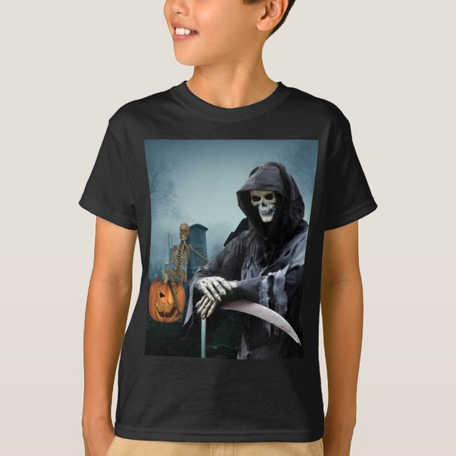 Camiseta Halloween assustador. (Frente)