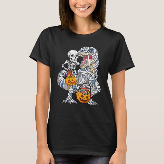 Camiseta Halloween Dinosaur Rex Skeleton Riding Mummy Pumpk (Frente)