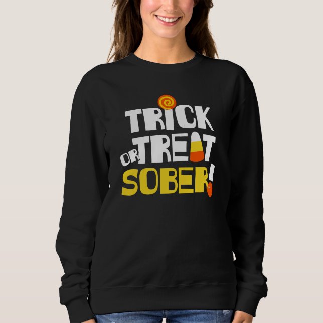 Camiseta Halloween em um truque de recuperação ou trate o S (Frente)