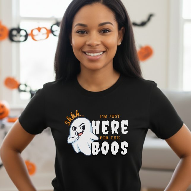 Camiseta Halloween Engraçado Fantasma Pun Só Aqui para os B (Halloween Funny Ghost Pun Just Here for the Boos T-Shirt
)