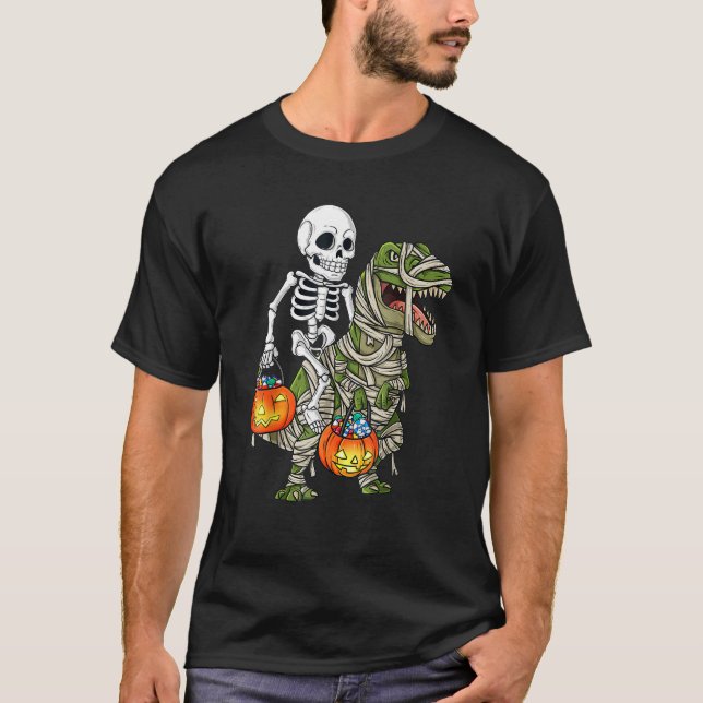 Camiseta Halloween Skeleton Andando Mummy Dinossaur T Rex D (Frente)