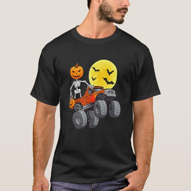 Camiseta Halloween Skeleton Riding Monster Truck Toddler Bo (Frente)