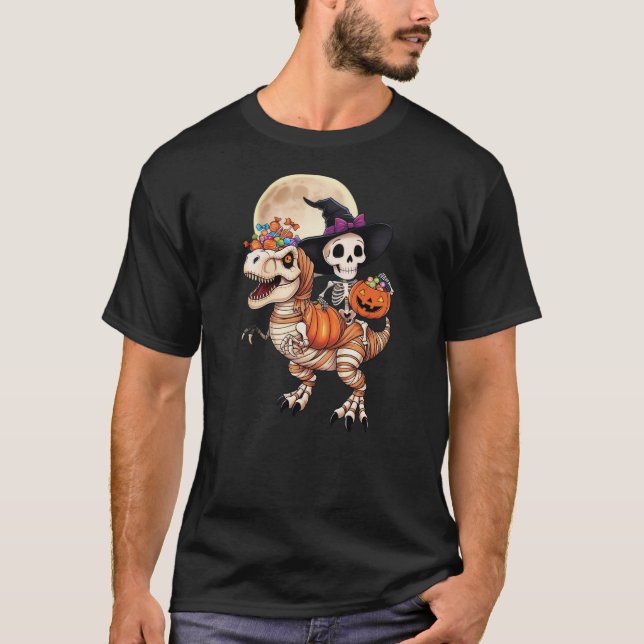 Camiseta Halloween Skeleton Witch Hat Mummy Dinosaur T Rex  (Frente)
