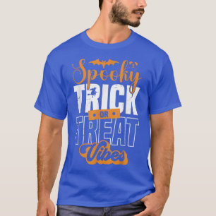 Camiseta Halloween Spooky Trick Ou Treat Vibes Halloween