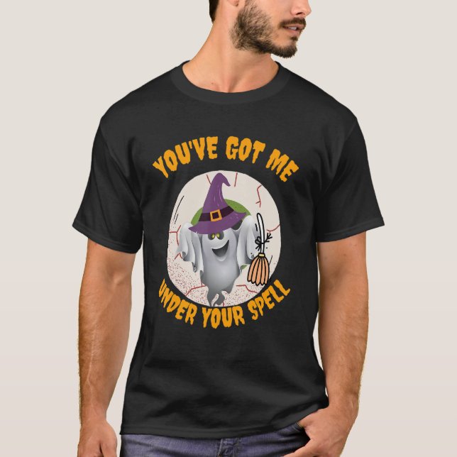 Camiseta Halloween, você me pegou debaixo do seu feiticeiro (Frente)