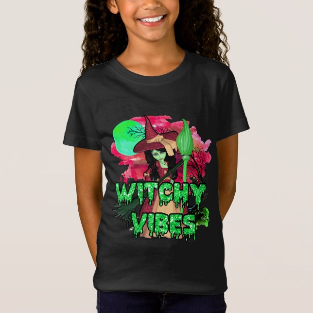 Camiseta Halloween Witchy Vibes (Frente)