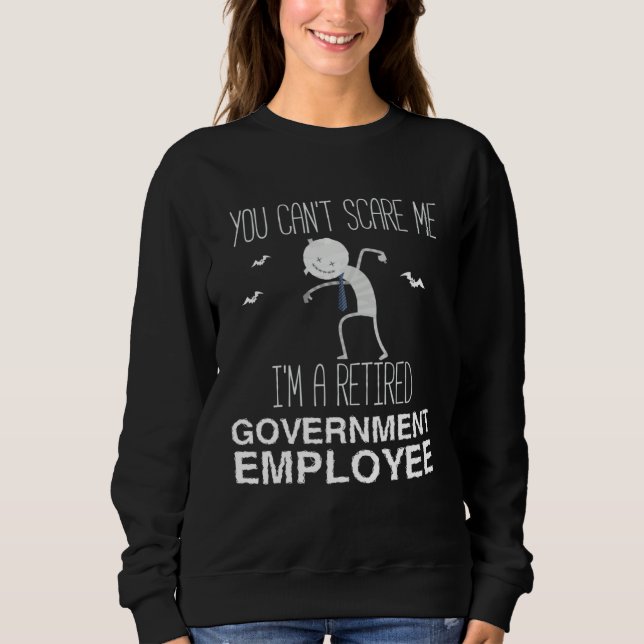 Camiseta Halloween You Can Scare Me I m A Retired (Frente)