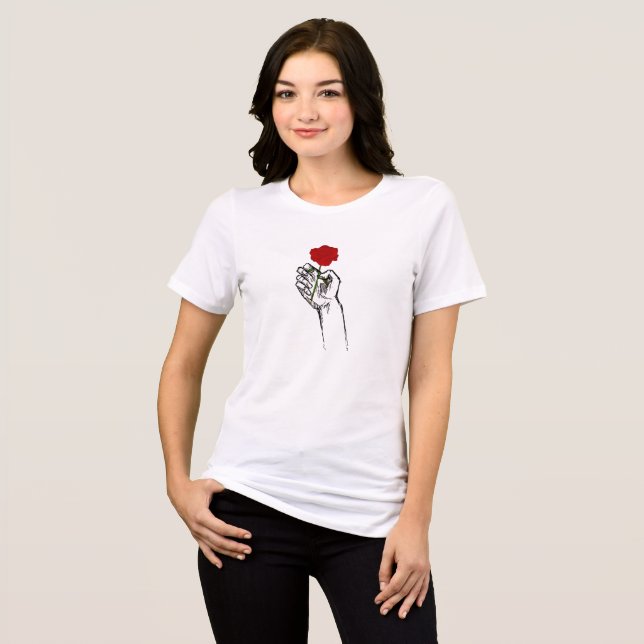 Camiseta Hand Holding Rose Minimal Art Women’s  (Frente Completa)