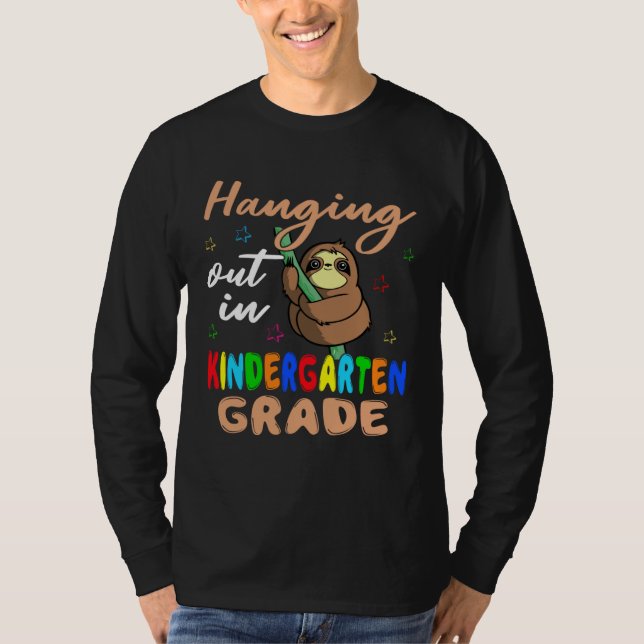 Camiseta Hanging Out In Kindergarten 100 100th Days Of Scho (Frente)