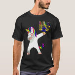 Camiseta Hanukkah Dabbing Judaico Unicorn Chanukah<br><div class="desc">Hanukkah Dabbing Unicorn judaico Chanukah judaísmo 1</div>