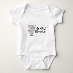 Camiseta Hanukkah meu primeiro Hanukkah (elefante)